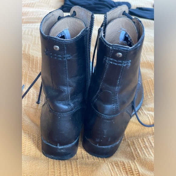 Black Frye boots - Picture 3 of 3